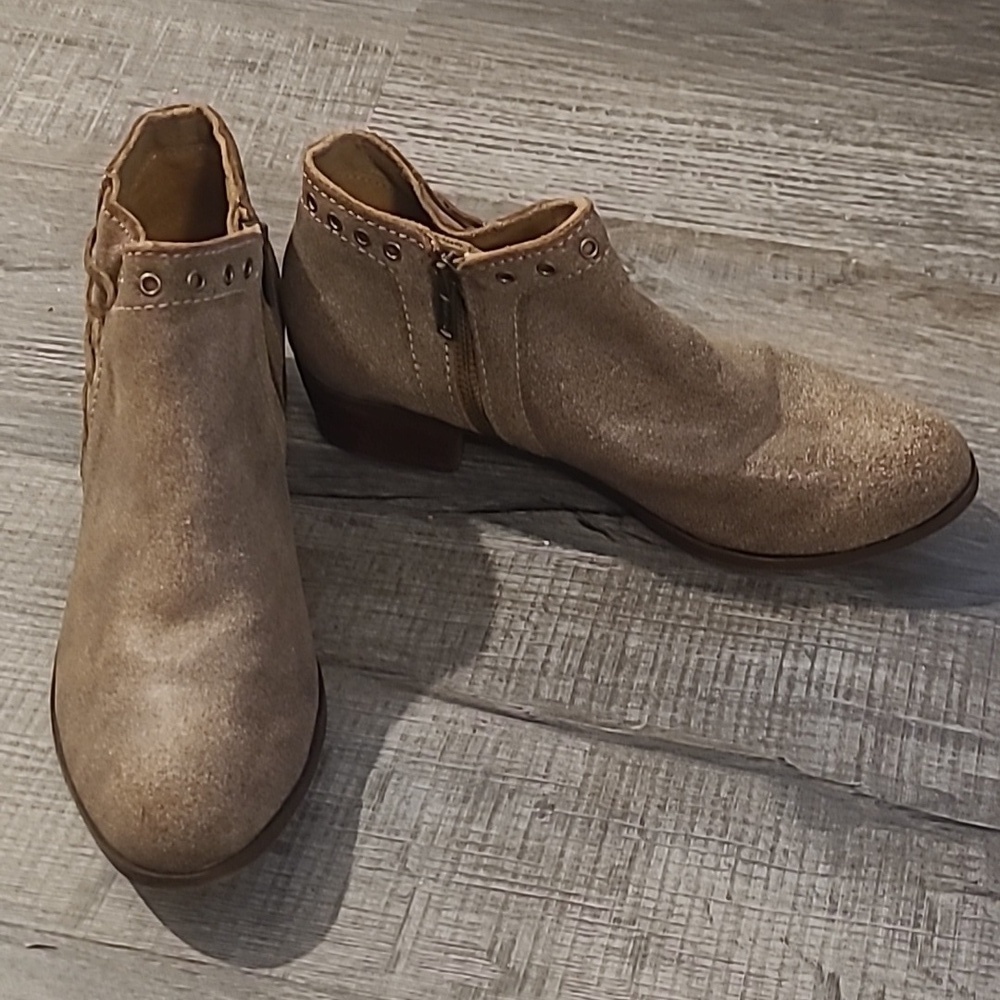 EUC Minnetonka Brenna Side Lace Brown Ankle Boot Women's Sz 8.5M